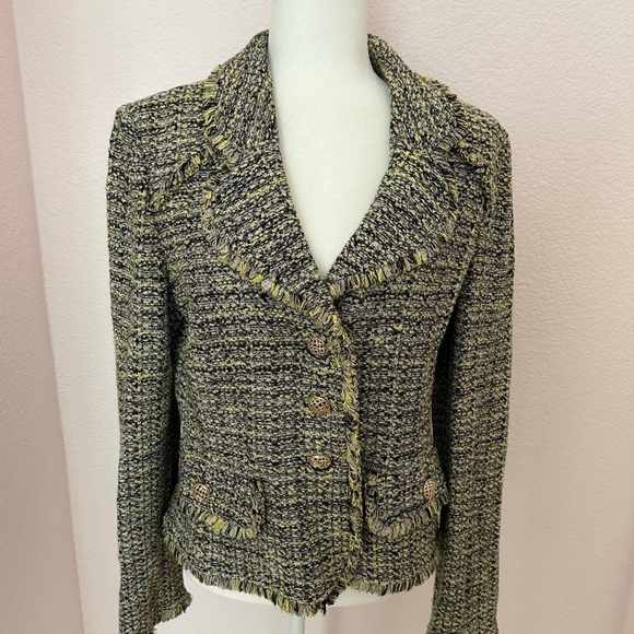 St. John Jackets & Blazers - St. John Tweed Blazer size 12 excellent condition